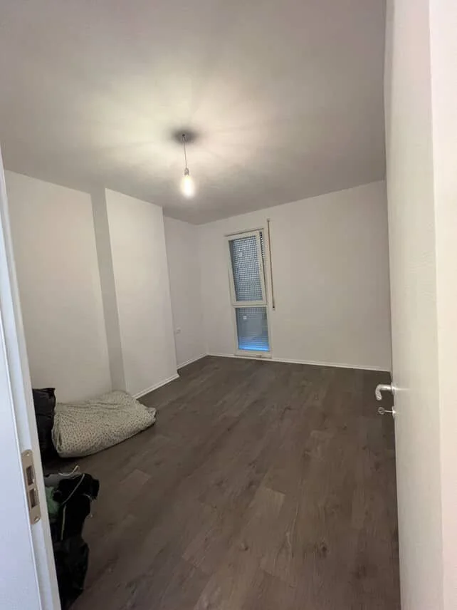 Tirane, jepet me qera apartament 2+1 Kati 2, 86 m² 600 € 