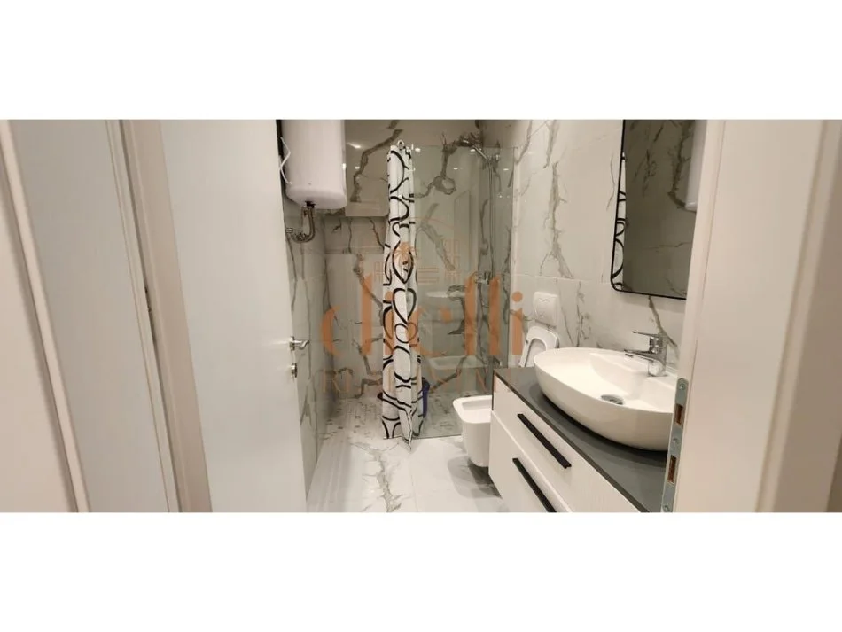 Tirane, shitet apartament 2+1 Kati 11, (lake view)