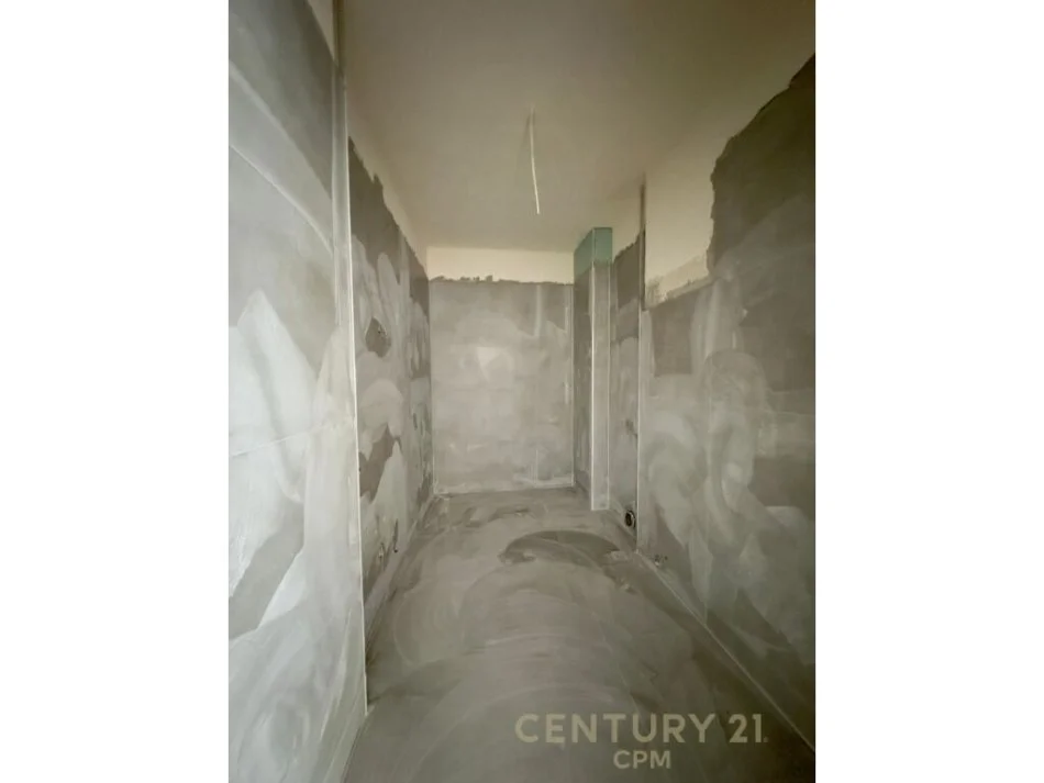 Tirane, shes apartament 2+1+Ballkon Kati 4, 75 m² 189.000 € (pazari i ri)