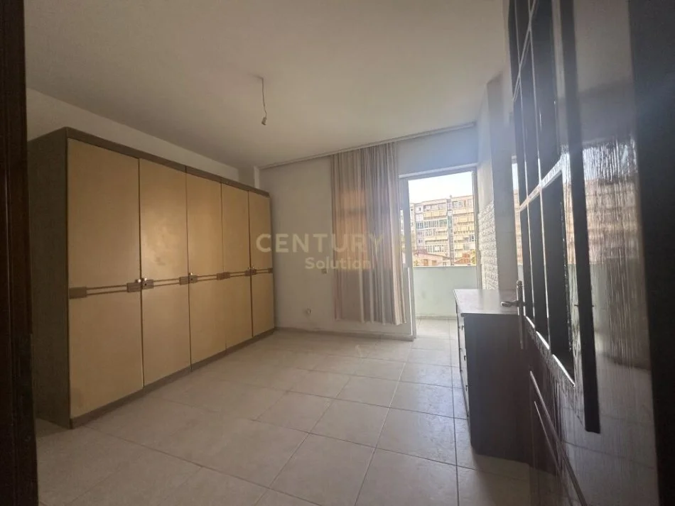 Tirane, shitet apartament Kati 2, 79 m² 135.000 € 