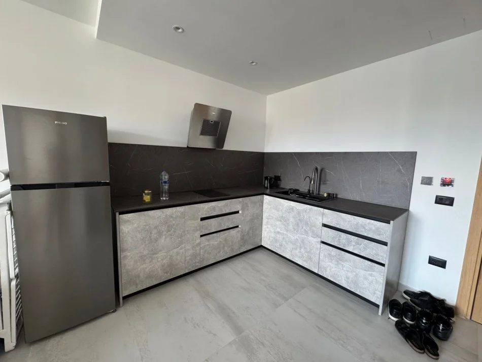 Durres, shitet apartament 1+1+Ballkon Kati 6, 65 m² 120.000 € (Golem)