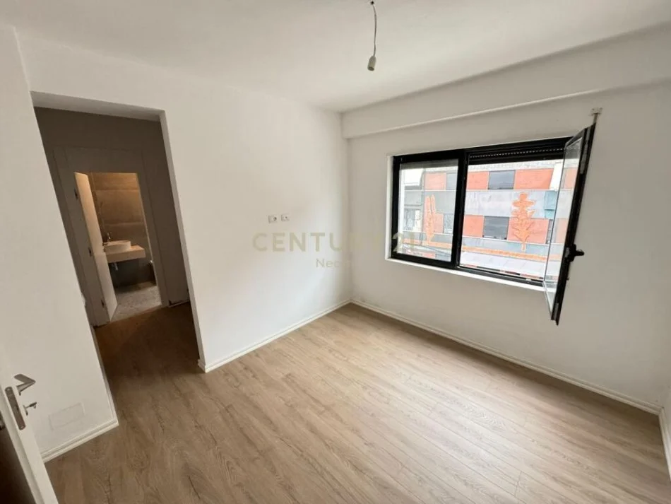 shitet 2+1 Kati 3, 112 m² 180.000 € (kodra e diellit)