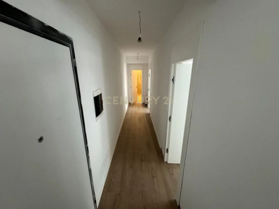 shitet 2+1 Kati 3, 112 m² 180.000 € (kodra e diellit)
