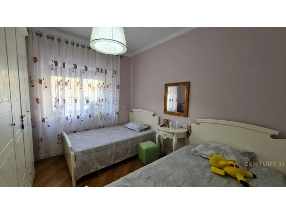 Tirane, jepet me qera apartament 1+1 , 67 m² 700 € (sheshi willson)