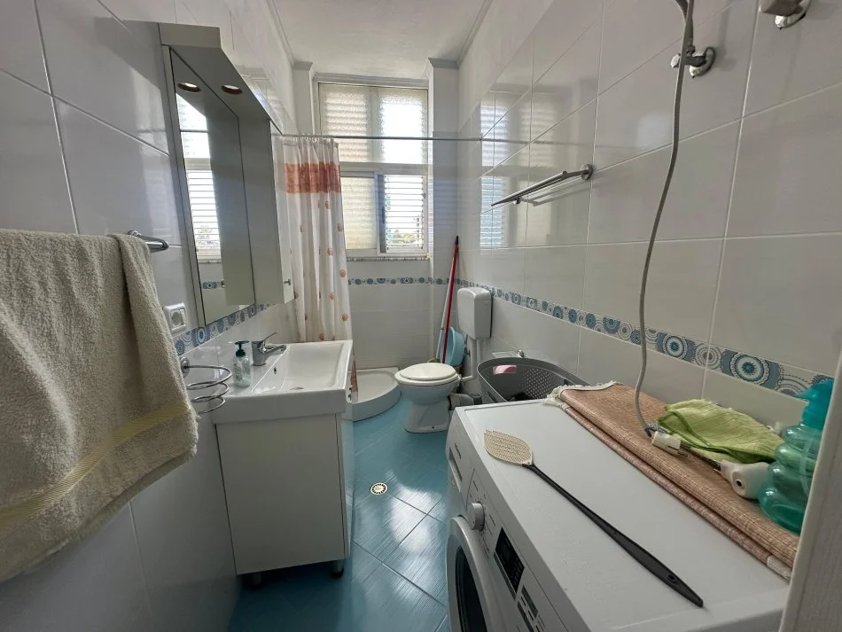 Durres, shitet apartament 1+1+Ballkon Kati 2, 69 m² 96.000 € (pranë VM Resort &amp; SPA)