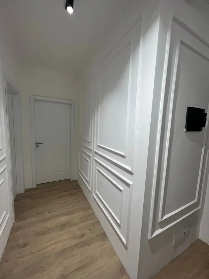 Tirane, shitet apartament 2+1 Kati 6, 105 m² 135.000 € (Rruga Tom Plezha)