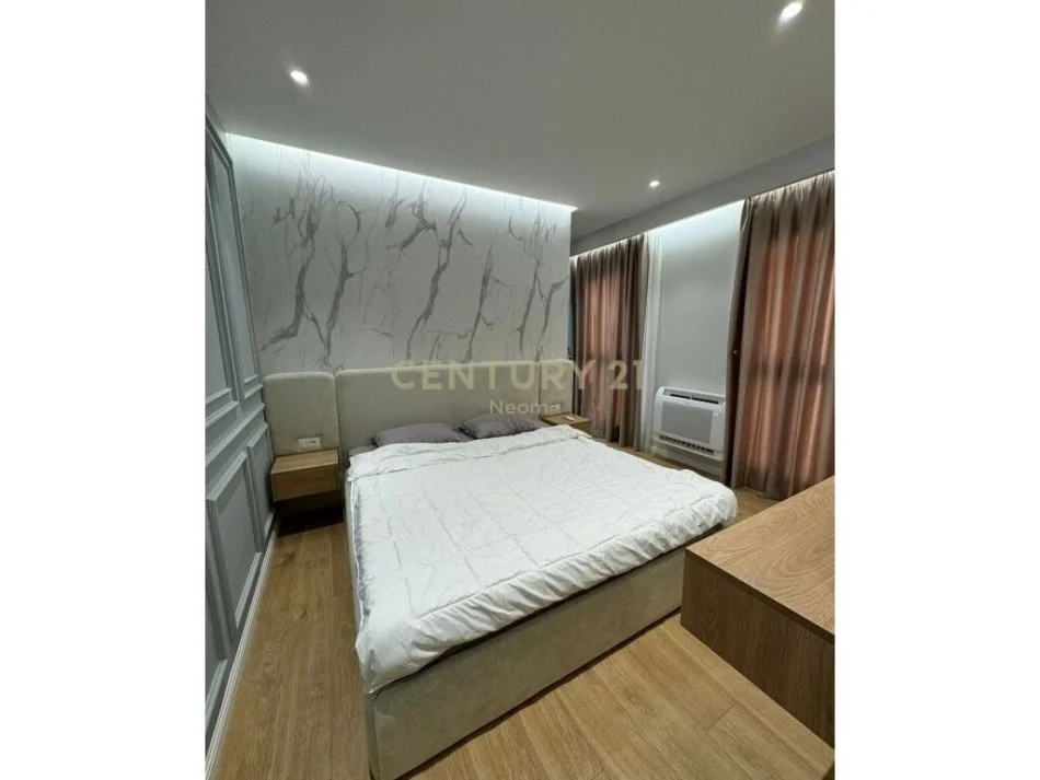 Tirane, shitet apartament 2+1 Kati 16, 124 m² 350.000 € (Rruga e Kavajes)