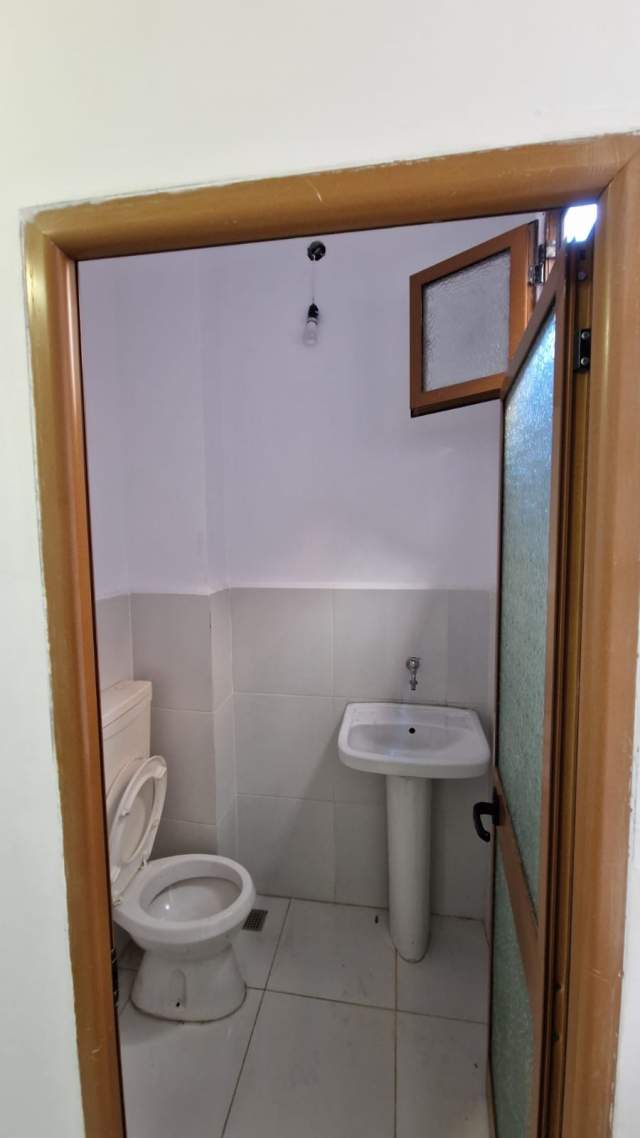 Tirane, jepet me qera dyqan Kati 1, 75 m² 50.000 Leke (DIBRES)