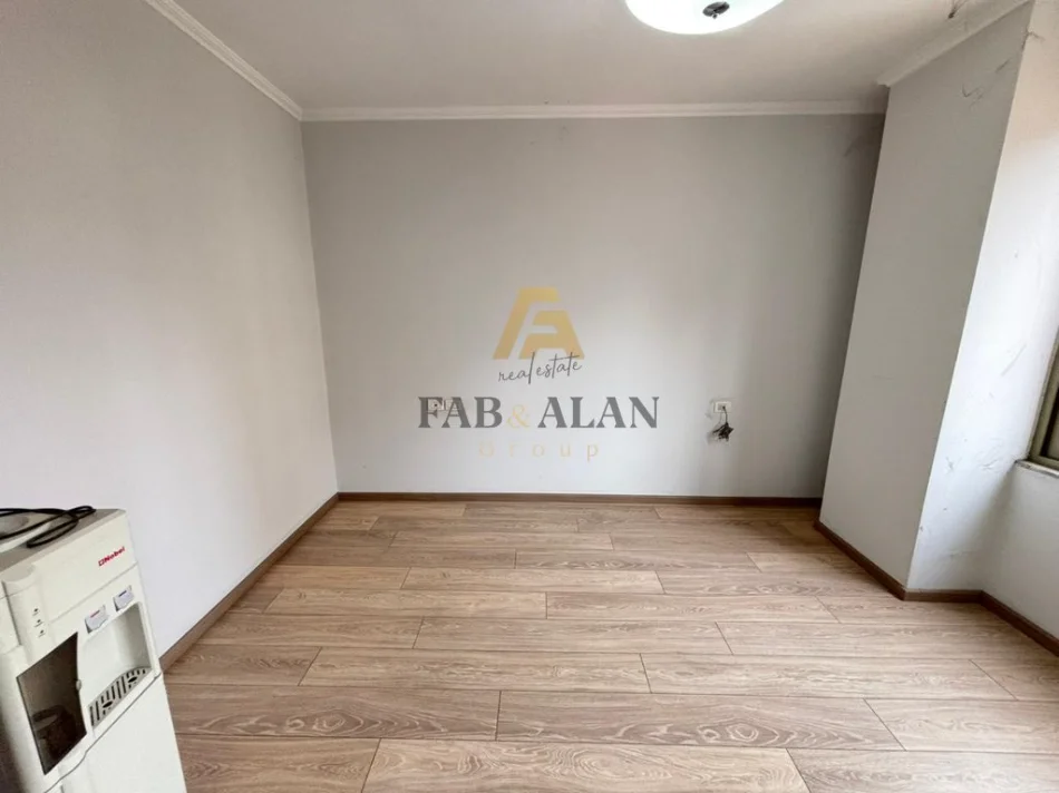 Tirane, shitet apartament 2+1 Kati 3, 103 m² 258.000 € (Muhamed Gjollesha)