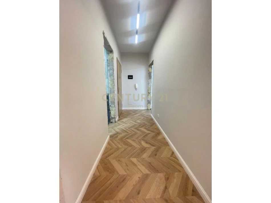 Tirane, shitet apartament 1+1 Kati 4, 72 m² 120.000 € (kodra e diellit)