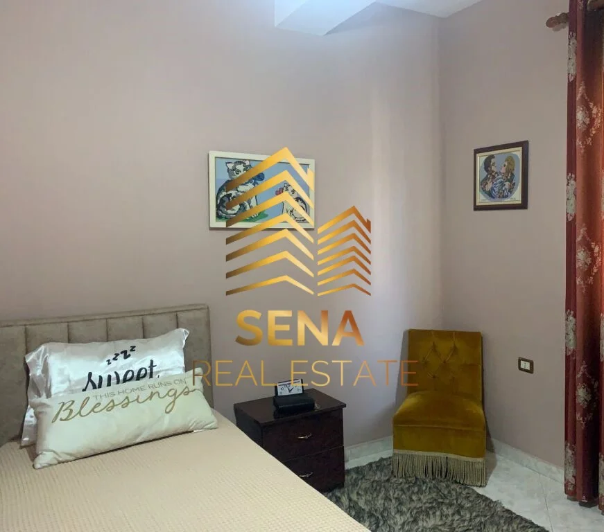 Tirane, shitet Vile 4+1+Ballkon Kati 2, 220 m² 430.000 € ( 5 Maji )