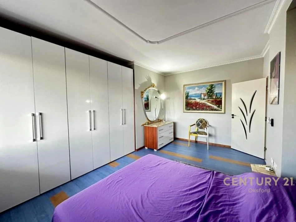 Tirane, shitet 2+1 Kati 8, 102 m² 365.000 € (BLLOK)