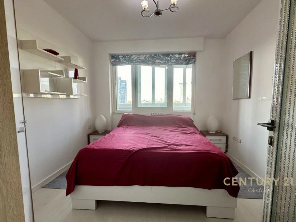 Tirane, shitet 2+1 Kati 8, 102 m² 365.000 € (BLLOK)