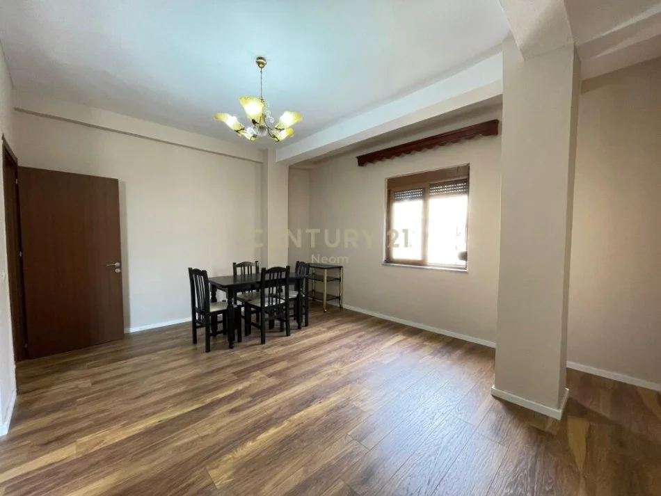 Tirane, jepet me qera apartament 2+1 Kati 4, 105 m² 190.000 € (Myslym shyr)