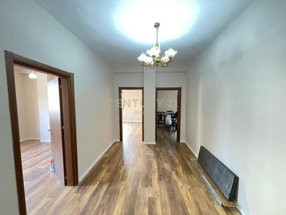 Tirane, jepet me qera apartament 2+1 Kati 4, 105 m² 190.000 € (Myslym shyr)