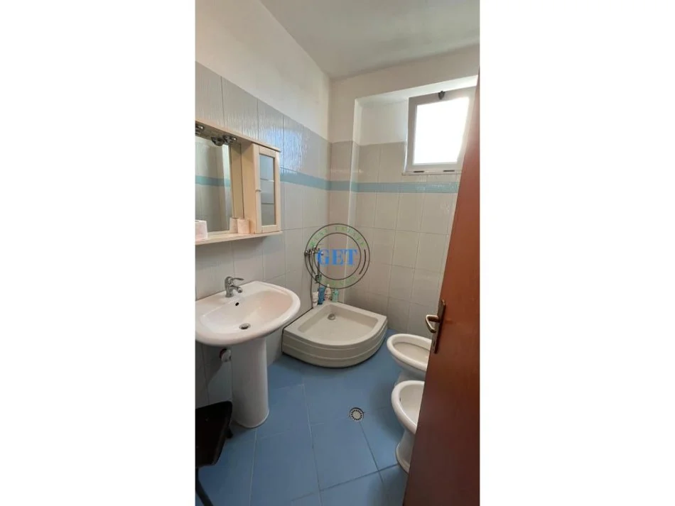 Durres, jepet me qera apartament 2+1 Kati 11, 85 m² 350 € (Ish-Urt, Durres!)