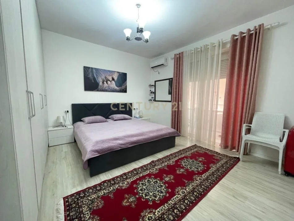 Tirane, shitet apartament 1+1 Kati 5, 68 m² 110.000 € (ish parku)