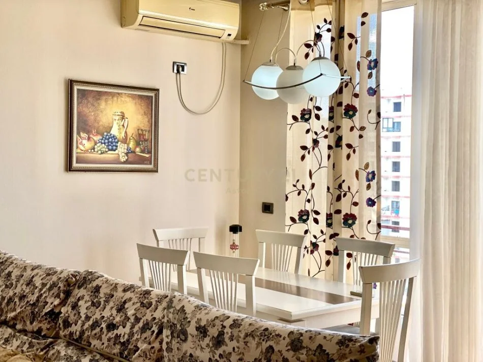 Tirane, jepet me qera apartament 2+1 Kati 5, 88 m² 450 € (astir)