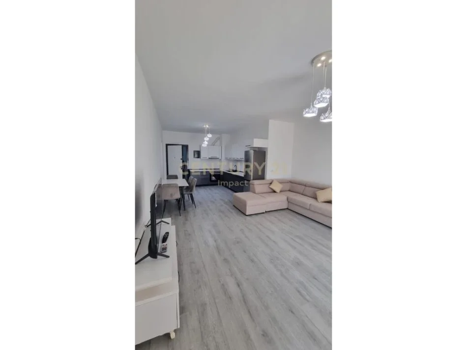 Tirane, jepet me qera apartament 1+1 Kati 3, 78 m² 600 € 