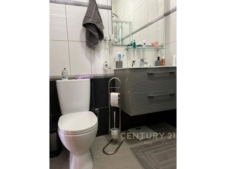 Durres, shitet apartament 2+1 Kati 4, 92 m² 89.499 € (Rruga Mak Albania)