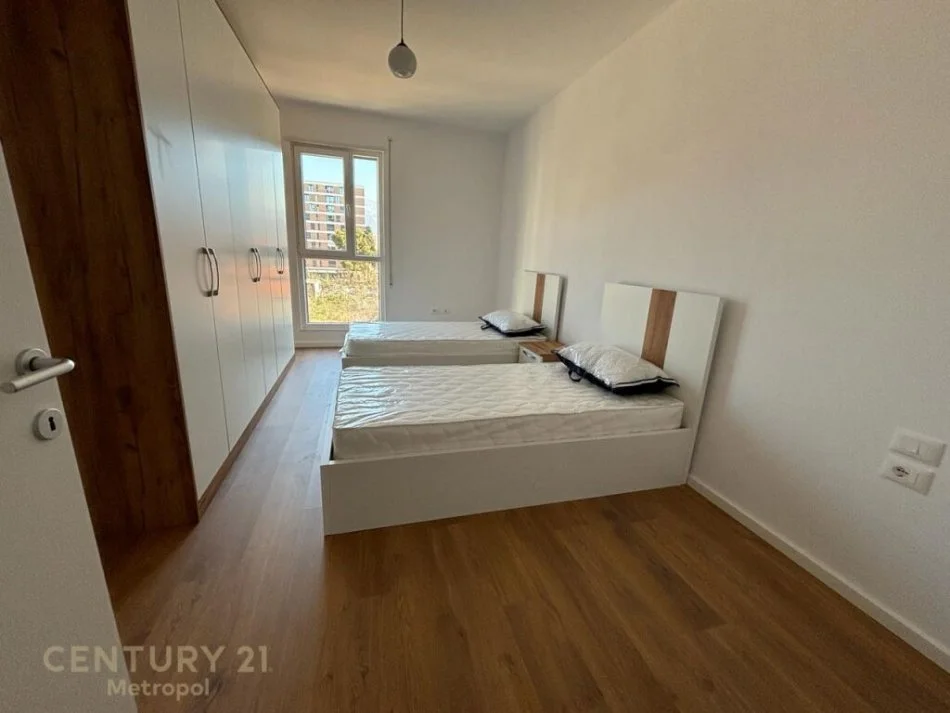 Tirane, jepet me qera apartament 2+1 Kati 3, 111 m² 750 € (don bosko)