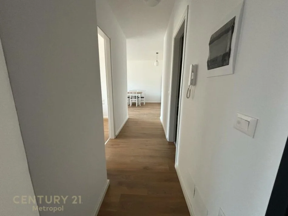 Tirane, jepet me qera apartament 2+1 Kati 3, 111 m² 750 € (don bosko)