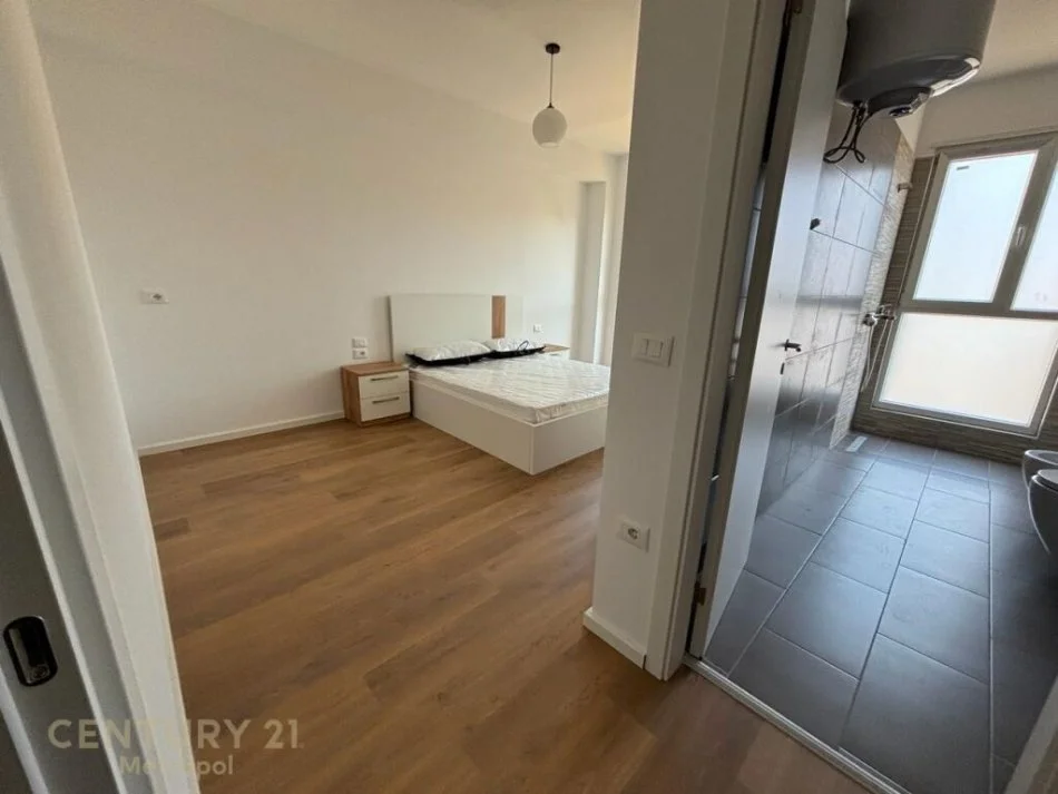 Tirane, jepet me qera apartament 2+1 Kati 3, 111 m² 750 € (don bosko)