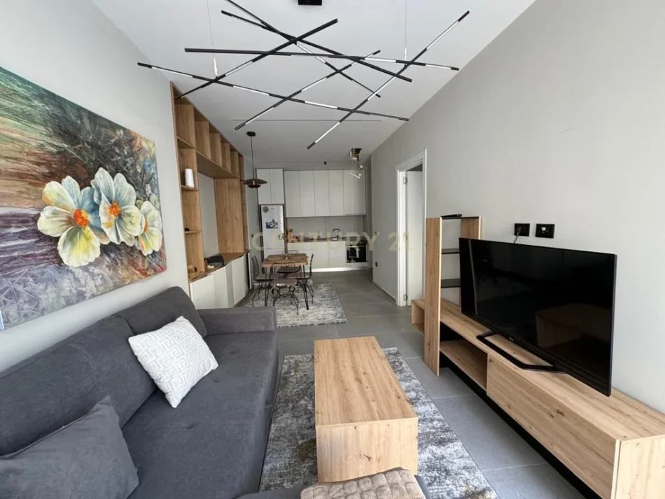 Tirane, shitet 1+1 , 61 m² 115.000 € (shkolla e bashkuar)