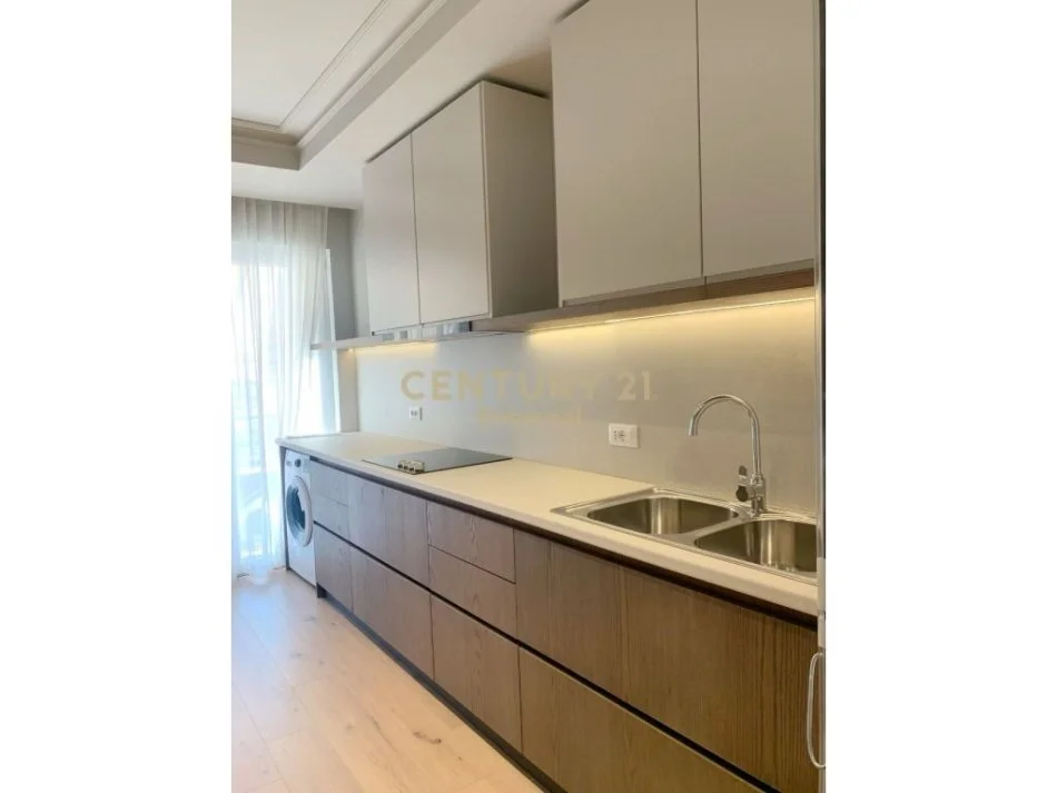 Tirane, jepet me qera apartament 1+1 Kati 6, 85 m² 700 € (myslym shyr)