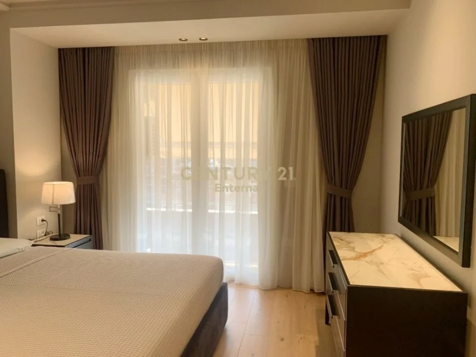 Tirane, jepet me qera apartament 1+1 Kati 6, 85 m² 700 € (myslym shyr)