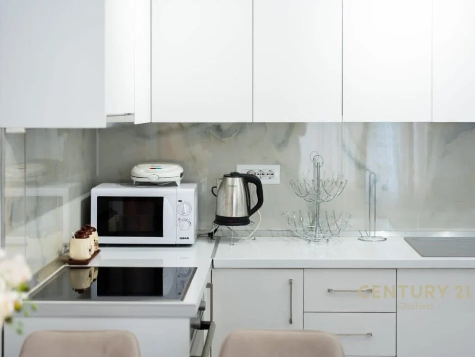 Tirane, jepet me qera apartament 2+1 Kati 3, 600 € (vasil shanto)