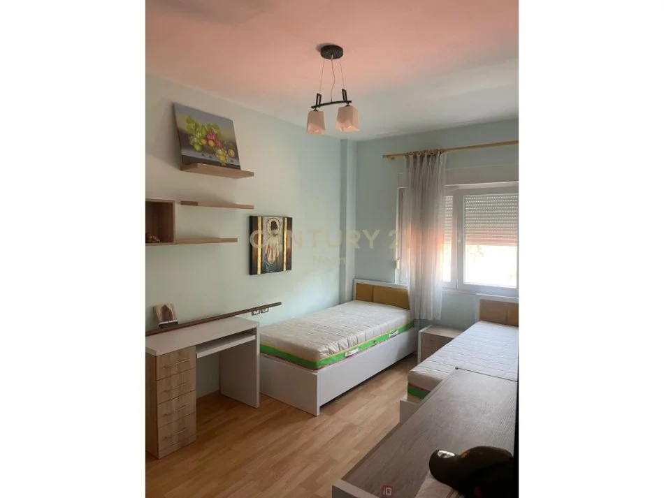 Tirane, jepet me qera apartament 2+1 Kati 4, 86 m² 500 € (rruga e elbasanit)