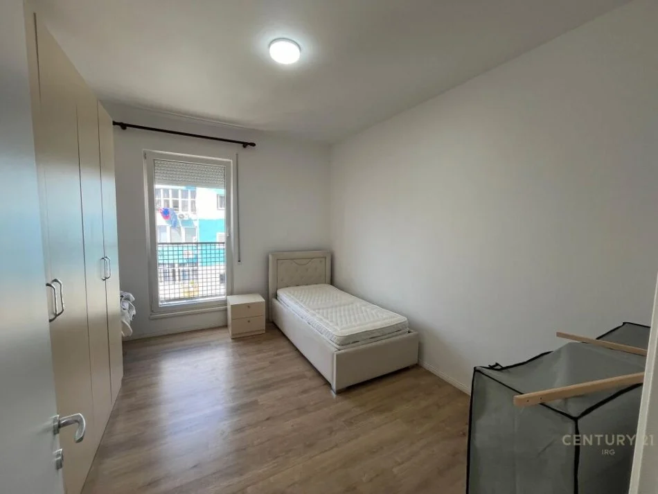Tirane, jepet me qera apartament 2+1 Kati 6, 116 m² 550 € (don bosko)