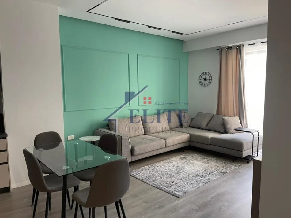 Tirane, jepet me qera apartament 2+1+Ballkon Kati 1, 100 m² 750 € (Ish Fusha e Aviacionit)