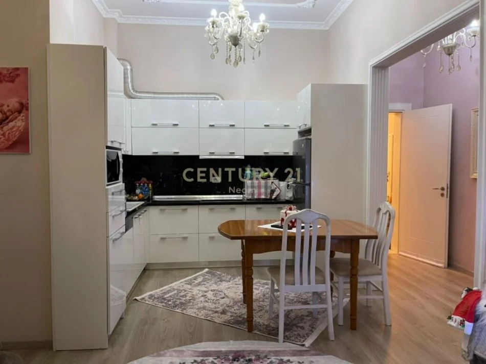Tirane, shitet apartament 2+1 Kati 1, 107 m² 189.000 € (kopeshti zologjik)