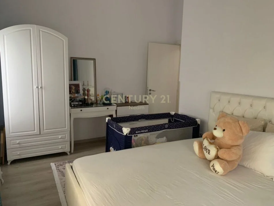 Tirane, shitet apartament 3+1 , 107 m² 189.000 € (kopeshti zoologjik)
