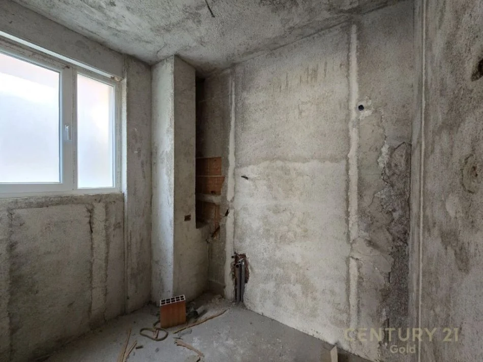 Tirane, shes 2+1+Ballkon Kati 4, 117 m² 165.000 € (Kopshti Botanik, Xhamia)