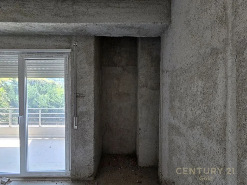 Tirane, shes 2+1+Ballkon Kati 4, 117 m² 165.000 € (Kopshti Botanik, Xhamia)