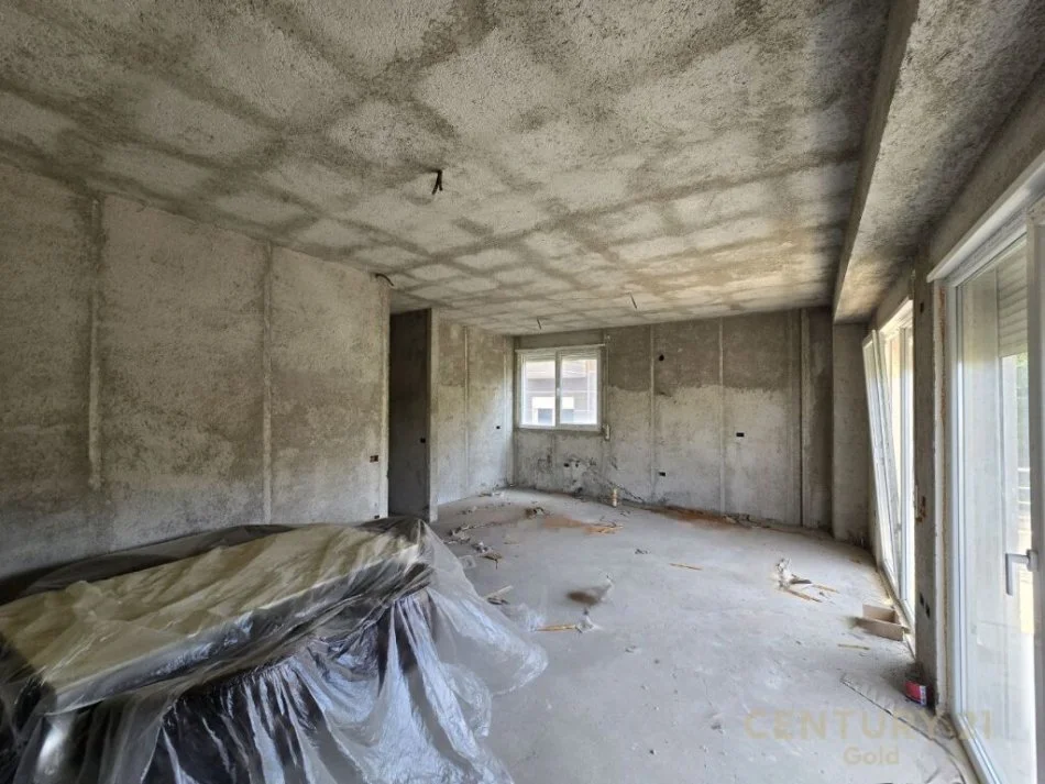 Tirane, shitet 2+1+Ballkon Kati 4, 118 m² 165.000 € (KOPESHTI BOTANIK)