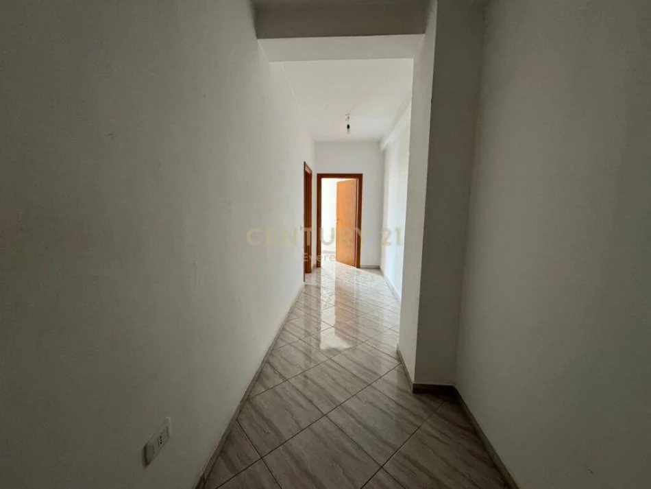 Tirane, shitet apartament 2+1 Kati 6, 112 m² 123.000 € (yzberisht)