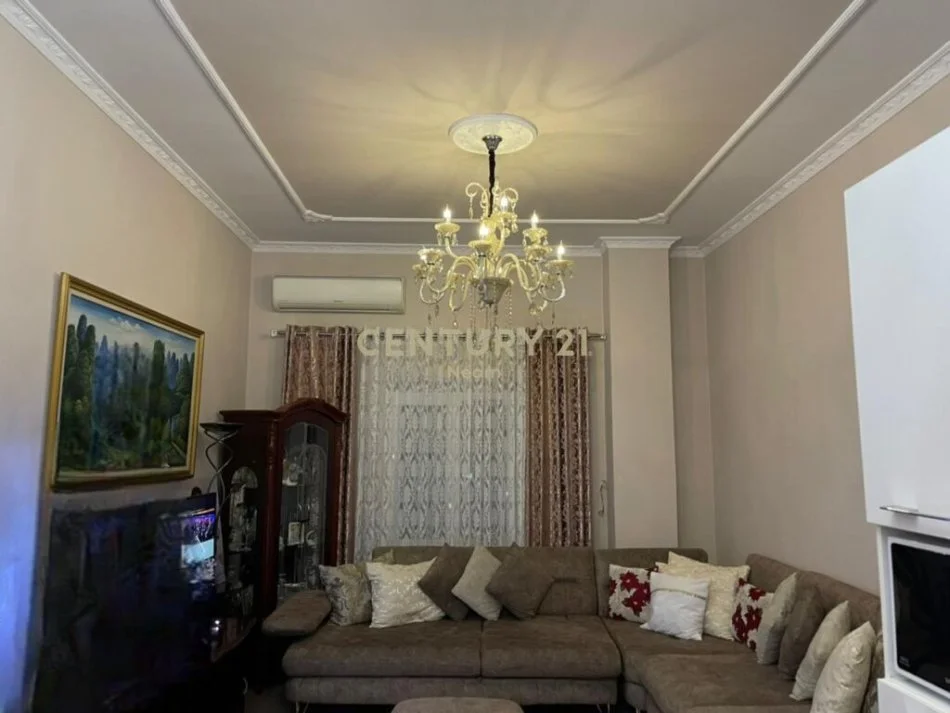 Tirane, shitet apartament 2+1 Kati 1, 107 m² 189.000 € (kopeshti zologjik)