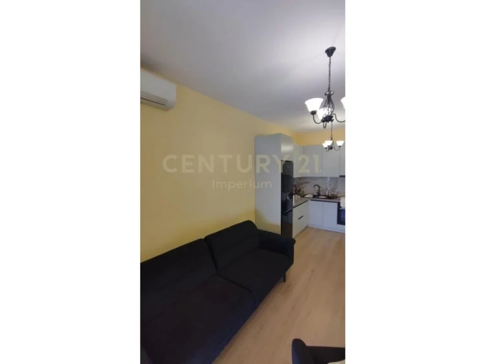 Tirane, shitet apartament 1+1+Ballkon Kati 10, 67 m² 100.000 € (yzberisht)