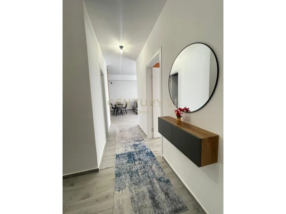 Tirane, jepet me qera apartament 2+1 Kati 2, 99 m² 700 € (kodra e diellit)