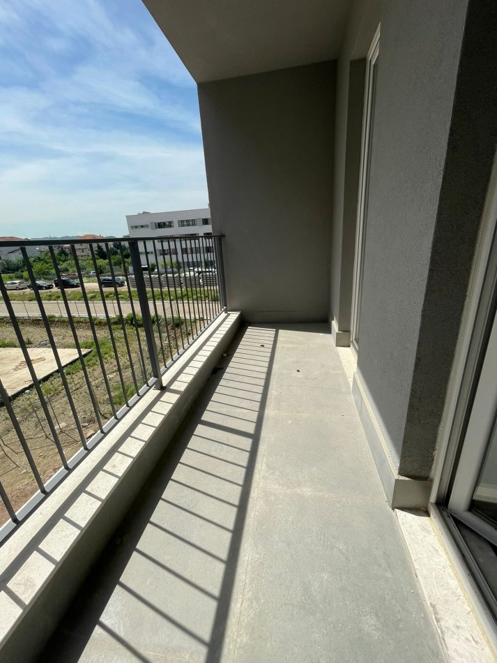 Tirane, shitet apartament 2+1+Ballkon Kati 2, 125 m² 122.000 € (Univers City)