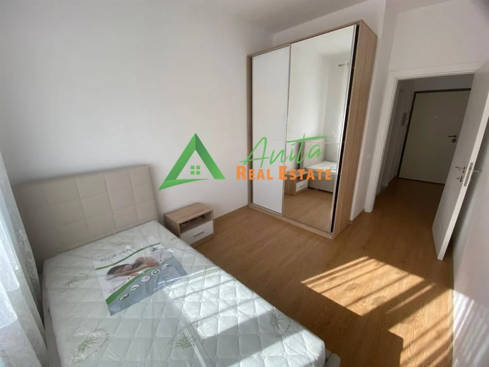 Tirane, jepet me qera apartament 2+1+Ballkon Kati 3, 100 m² 600 € (Rruga e Dibres)