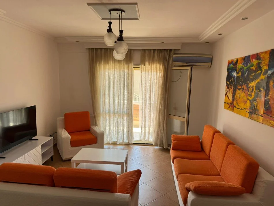 Vlore, jepet me qera apartament 2+1+Ballkon , 500 € (Rruga Fejzo Mema)