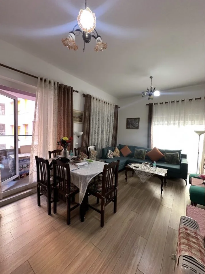 Tirane, shitet apartament 2+1 Kati 2, 83 m² 112.000 € (Ali Dem)