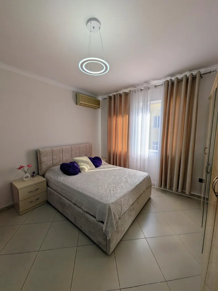Tirane, jepet me qera garsonier 1+1 Kati 4, 29 m² 500 € (Rruga e Kavajes)