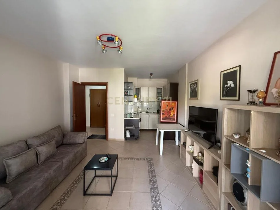 Durres, shes apartament 1+1 Kati 2, 67 m² 130.000 € (Shkembi i kavajes)