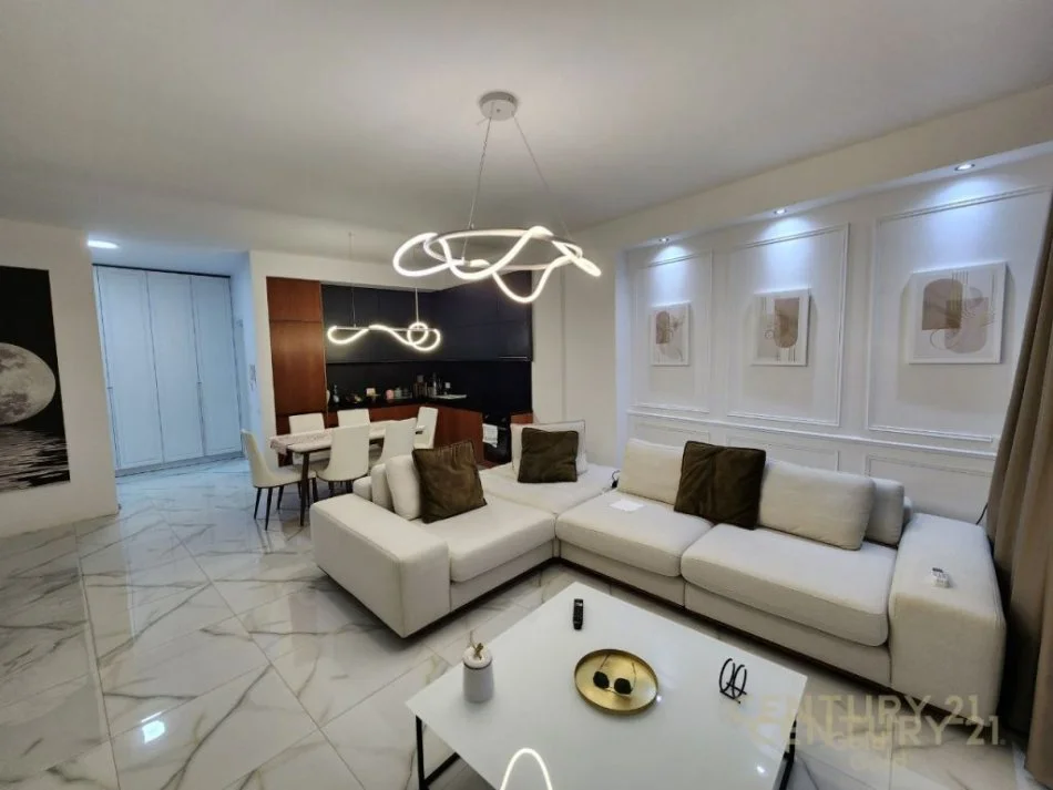 Tirane, shitet apartament 1+1 Kati 2, 80 m² 165.000 € (Rruga e dibres)